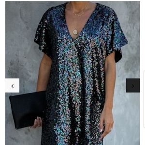 VICI DISCO DREAM SEQUIN SHIFT DRESS